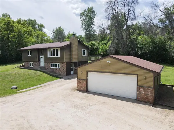 1396 Military RD, Newport, MN 55055