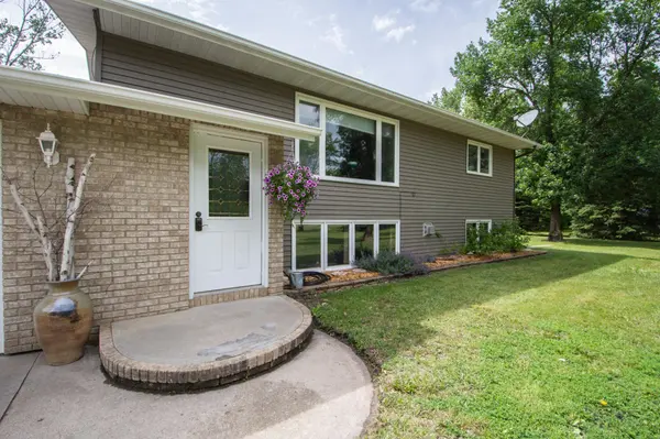 725 192nd ST S, Hawley, MN 56549
