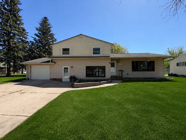 3029 Oak AVE, Slayton, MN 56172
