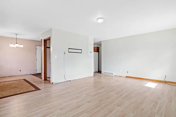 909 Jefferson ST, Anoka, MN 55303