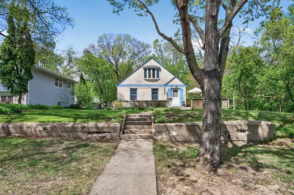 1103 Loeb ST, Saint Paul, MN 55117