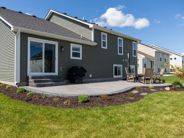 7929 182nd ST W, Lakeville, MN 55044