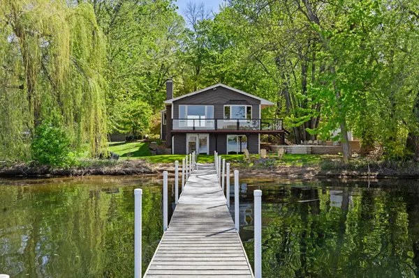 1340 Rest Point LN, Orono, MN 55364