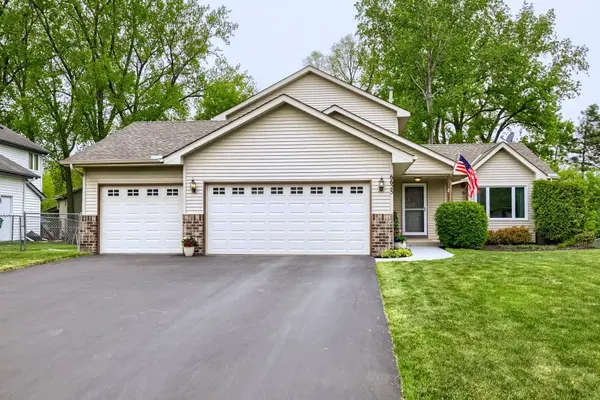 6625 White Birch CT, Lino Lakes, MN 55014
