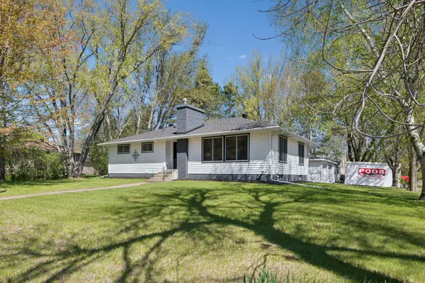 6788 Cedar ST, North Branch, MN 55056