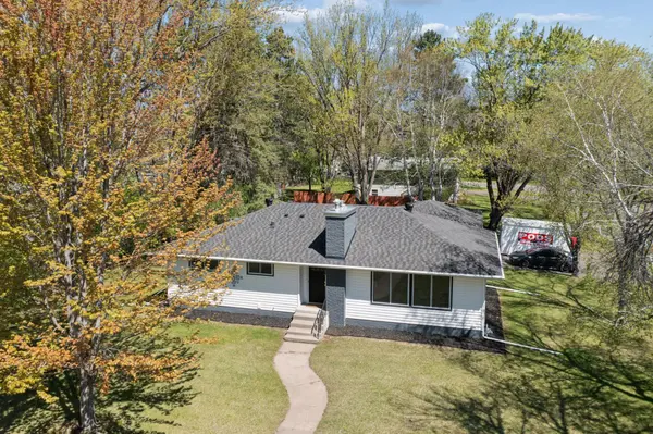 6788 Cedar ST, North Branch, MN 55056