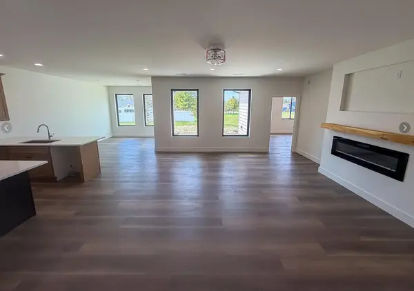 118 Altavista DR, Detroit Lakes, MN 56501