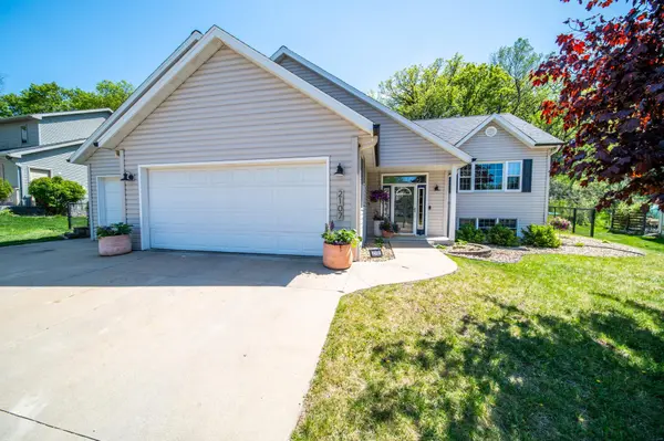 2107 Ponderosa DR SW, Rochester, MN 55902