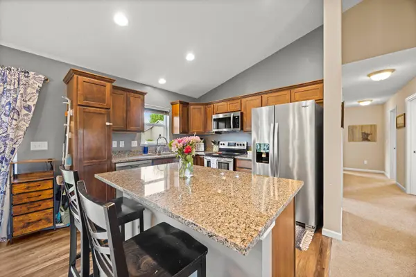 1335 Waters WAY, Watertown, MN 55388