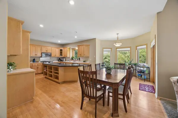 6243 Hollow LN, Lino Lakes, MN 55014