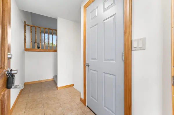 1780 Centennial DR, Roseville, MN 55113