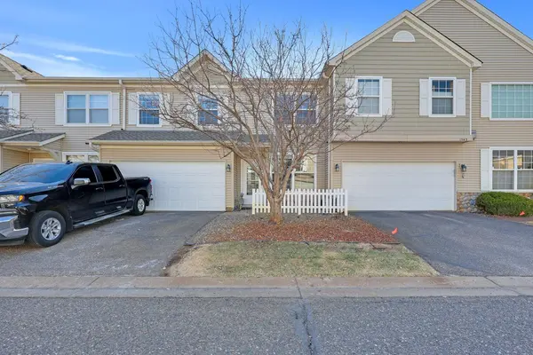 1940 Bluestem LN, Shoreview, MN 55126