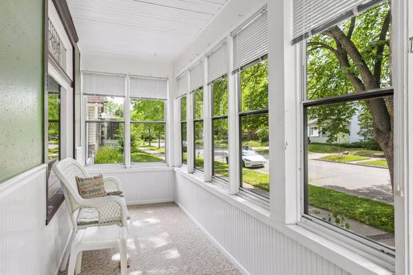 430 Arbor ST, Saint Paul, MN 55102
