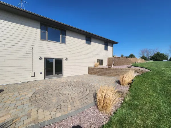 1338 140th AVE, Holland, MN 56139