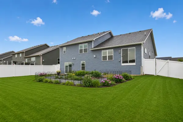 7654 207th ST W, Lakeville, MN 55044