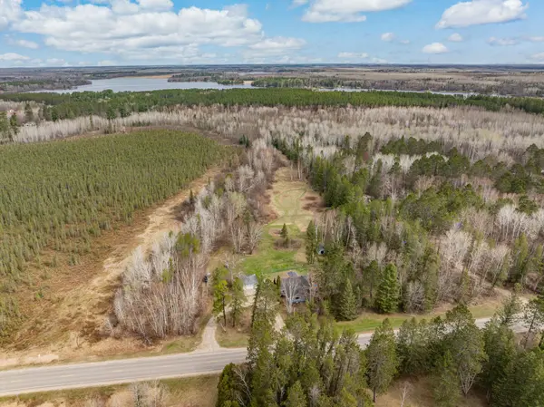 32288 S Shoal Lake RD, Grand Rapids, MN 55744