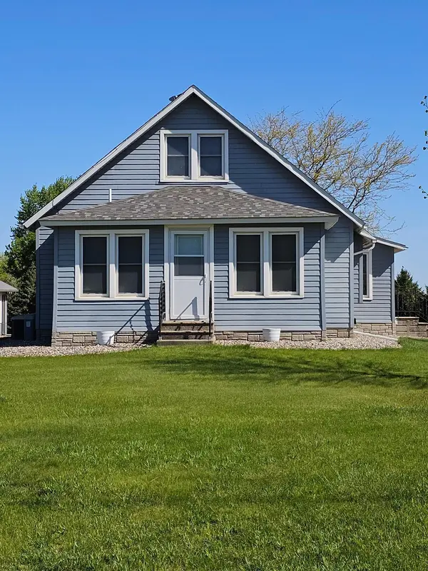 32077 US Highway 14, Sanborn, MN 56083