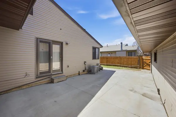 205 12th AVE E, West Fargo, ND 58078