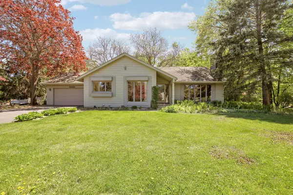 16541 29th AVE N, Plymouth, MN 55447