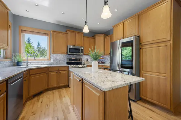 14463 Enclave CT NW, Prior Lake, MN 55372