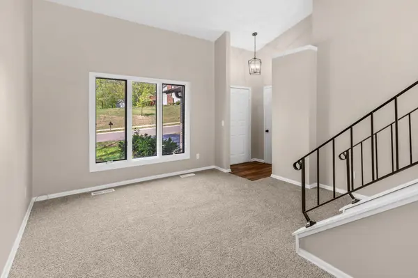 17468 Rustic Hills DR, Eden Prairie, MN 55346
