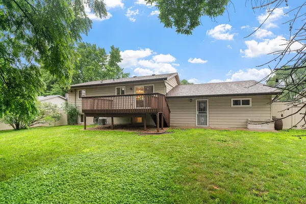 11202 97th PL N, Maple Grove, MN 55369