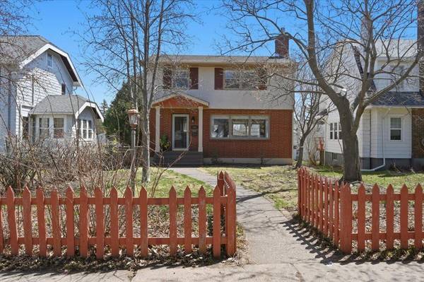 1918 W Kent RD, Duluth, MN 55812