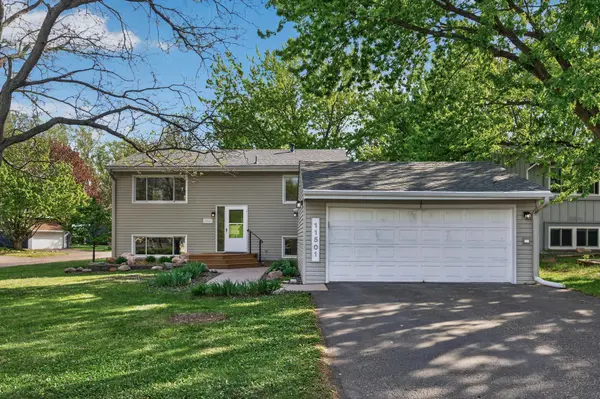 11501 Red Fox DR, Maple Grove, MN 55369