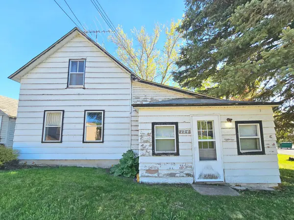 124 Park AVE SW, Silver Lake, MN 55381