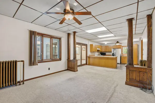 109 2nd AVE NE, Osseo, MN 55369