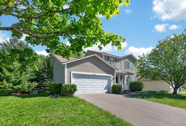 688 Eagle Ridge RD, Woodbury, MN 55125