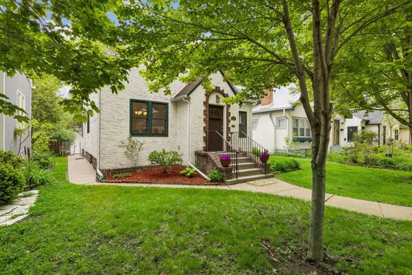 1516 Asbury ST, Saint Paul, MN 55108