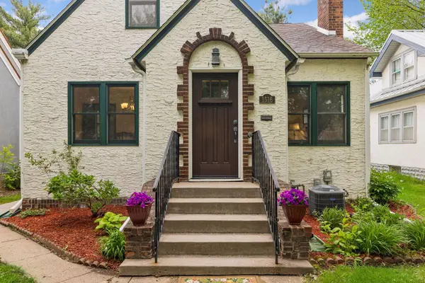 1516 Asbury ST, Saint Paul, MN 55108