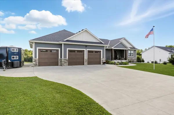 912 14th ST NE, Montgomery, MN 56069