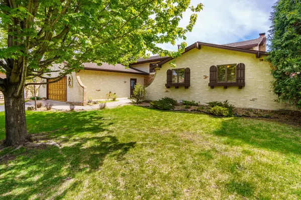 2640 Alvarado LN N, Plymouth, MN 55447
