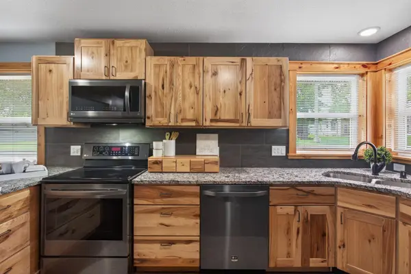 605 5th ST NE, Montgomery, MN 56069