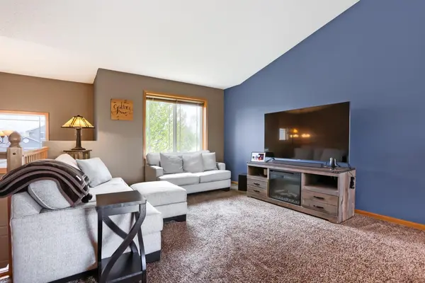 7549 Ohland AVE NE, Elk River, MN 55330