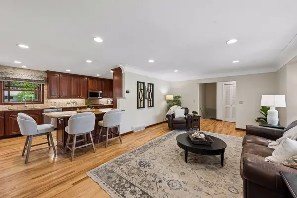 7220 Monardo LN, Edina, MN 55435