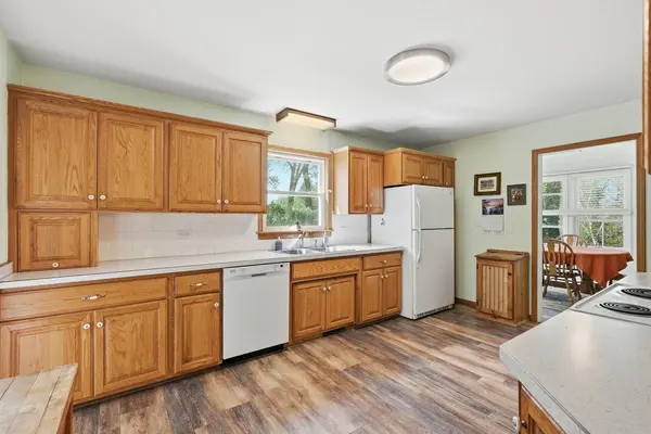 202 Hamilton DR, River Falls, WI 54022