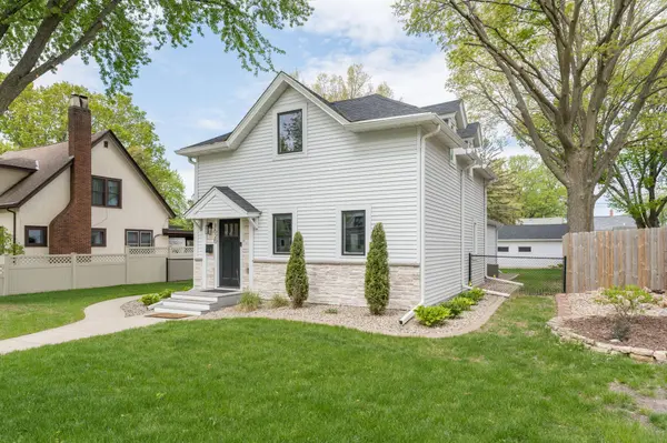 1520 N Broad ST,  Mankato,  MN 56001