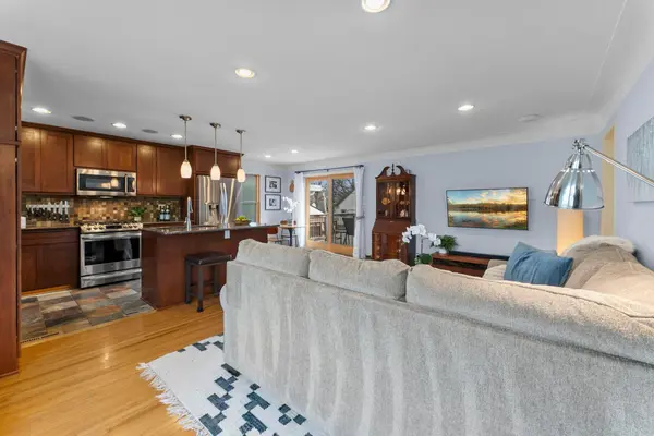 2709 W 60th ST, Minneapolis, MN 55410
