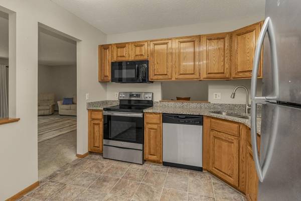 111 Imperial DR W #101, West Saint Paul, MN 55118