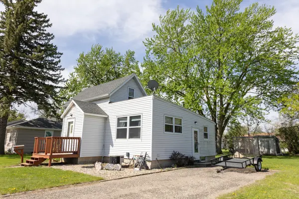 804 Redding AVE, Windom, MN 56101