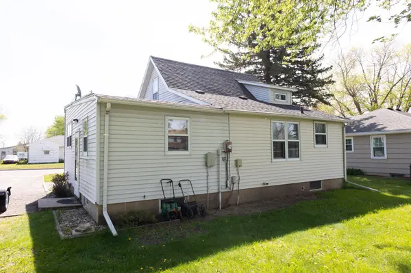 804 Redding AVE, Windom, MN 56101