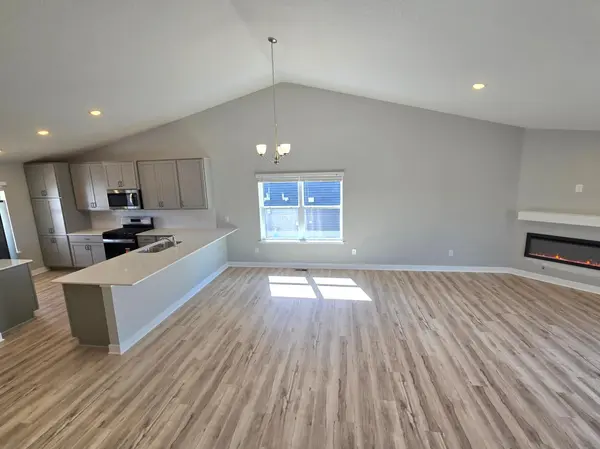 7374 Imperial WAY, Elko New Market, MN 55020