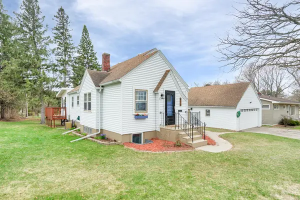 816 NW 9th Street, Grand Rapids, MN 55744