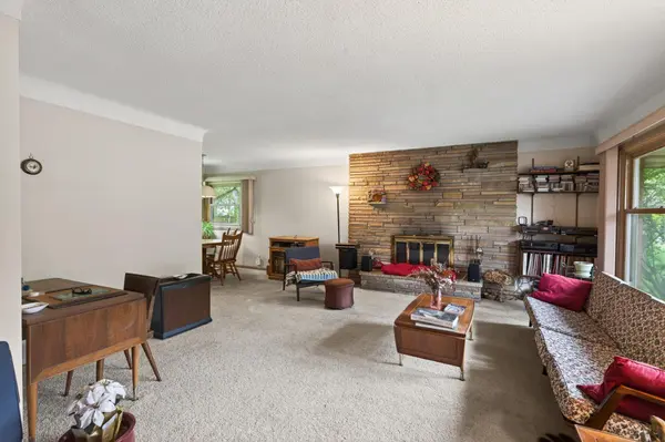 3104 Mildred DR, Roseville, MN 55113