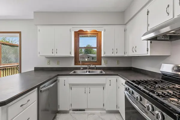 967 Sibley ST S, Shakopee, MN 55379