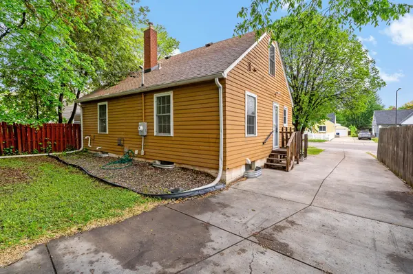 1131 Kingsford ST, Saint Paul, MN 55106