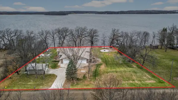 15494 Camp Winona TRL, Faribault, MN 55021